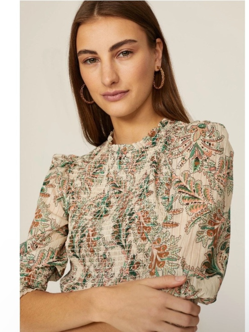 VERONICA BEARD
Kali Printed Smocked Top